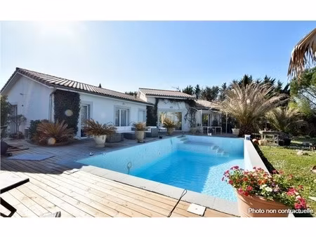 villa t4 + appartement t3 - garage - piscine