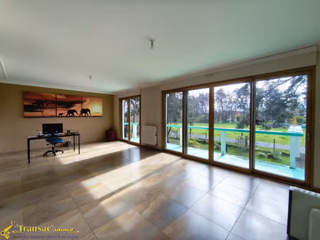 à peschadoires  villa 9 pièces avec terrasse  garage 2 voitu