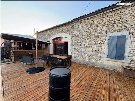 maison 5 pièces 200 m2