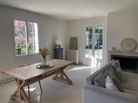 vente maison 5 pièces  173.00m²  combleux
