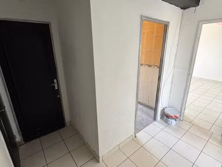 à louer - appartement t3 de 52m2 - roanne