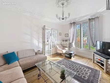 maison 6 pièces 181 m²