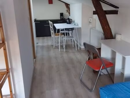 grand studio hyper centre ville