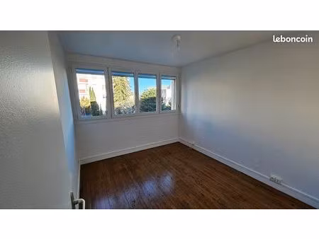 à louer – t2 43 m² avec garage – idéalement situé – disponible avril 2026