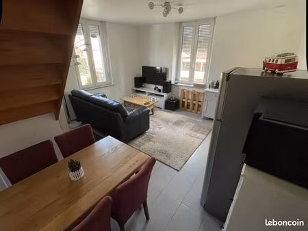 location f2 a chiry ourscamp