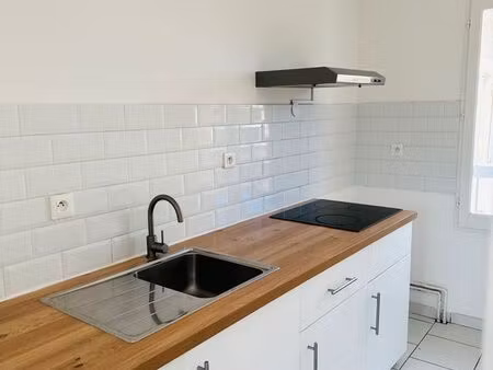 location appartement à l'année cogolin