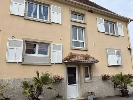 appartement avec fort potentiel: garage  parking+espace extérieur