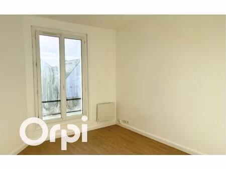 location appartement  36.28 m² t-2 à trappes  750 €