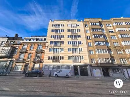 superbe rez-de-chaussée commercial