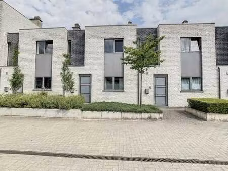 maison neuve de 3 chambres dans un emplacement de choix !