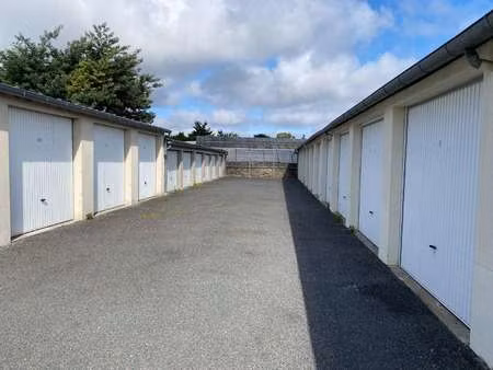 vente garage et parking à angers saint-léonard madeleine (49000) : à vendre / angers saint