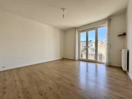 location appartement 3 pièces 60 m² à clermont-ferrand (63000)