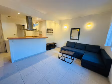 vente appartement 2 pièces  33.04m²  carqueiranne