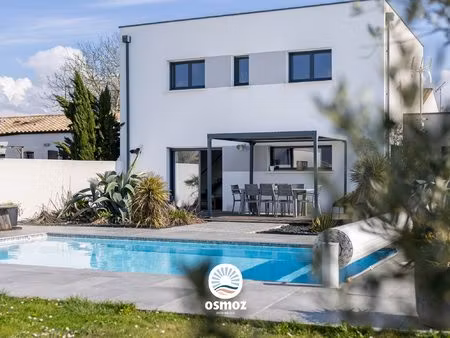 maison récente type 5 avec jardin  piscine  garage & stationnem