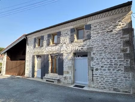 belle maison atypique en pierre avec garage