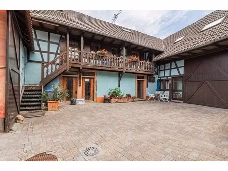 67206 mittelhausbergen - corps de ferme alsacien avec gîtes  grange et puits historique