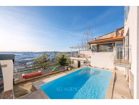 maison t5 de 152m2 + dépendances