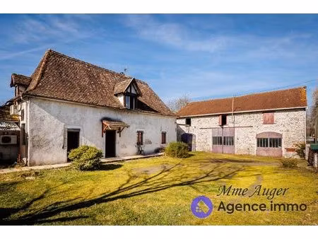 maison 111m² a rénover  avec dépendance 180m²