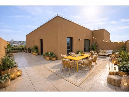 maison sur le toit 4 pieces de 94m2 avec une terrasse de 144m2 ?