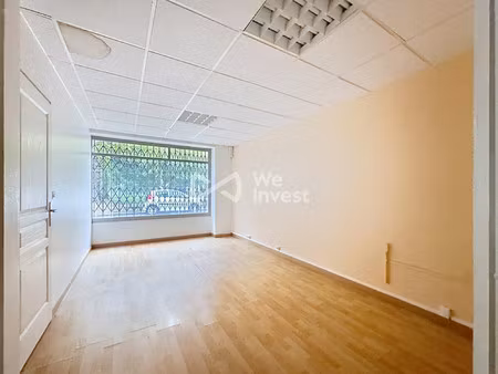 local commercial pau