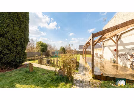 spacieuse maison familiale avec terrasse et jardin – clévilli