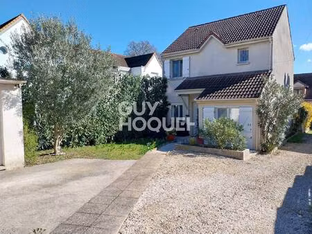 pavillon 90m² - 3ch - pièce de vie traversante  terrasse  parking - quartier calme