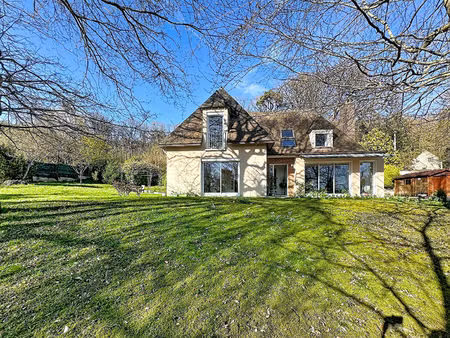 maison 7 pièces  5 chambres  saint leu la foret  terrain 1443 m²  beaux volumes  lumineux 