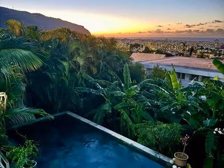 maison t6 avec piscine et grand jardin à saint-denis
