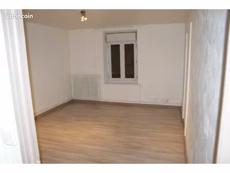 loue f2 proche centre ville 52 m2