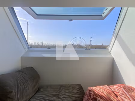 bordeux jardin public - studio meublé - ascenseur