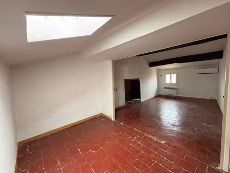 toulon centre ville - vaste t2 à louer