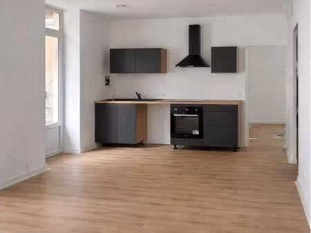 appartement 64m2 refait à neuf - 2 chambres - quartier central