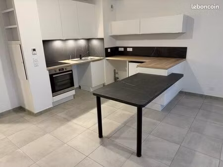 appartement neuf t2 42 m² + terrasse 11 m² + parking