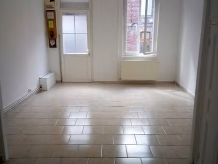 maison de 77m2 lumineuse avec cour dans le quartier saint martin