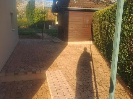 appartement t3 meublé 65 m² avec extérieurs