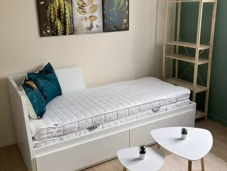 studio 1 pièce 18 m²