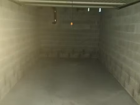 garage à louer
