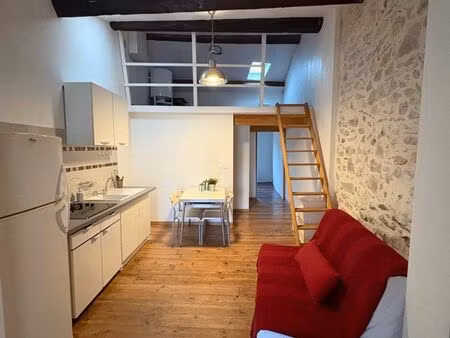 charmant meublé de 45m2 ~2 pièces+mezzanine & balcon – centre-ville de ganges