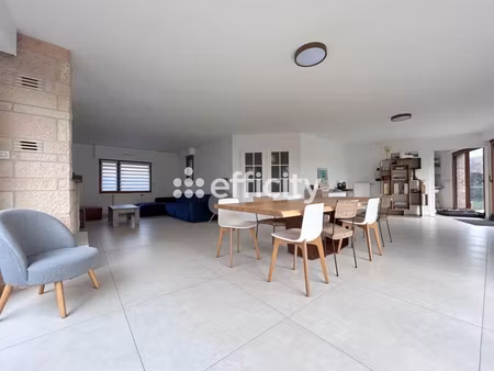 maison 6 pièces - 210 m²