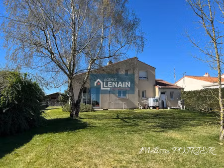 vente maison aux landes-genusson (85130) : à vendre / 112m² les landes-genusson