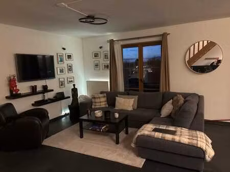 très beau duplex au chenois