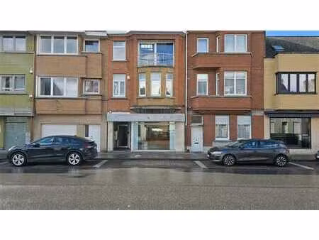 espace commercial polyvalent au cœur de zaventem