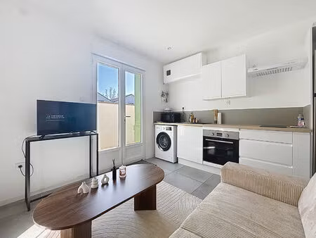 appartement rénové de 2  extérieur et place de stationnement - rive droite  hennebont