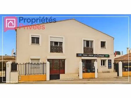 mandat exclusif - immeuble composé de deux t4  deux t3  piscine  pool house et deux locaux