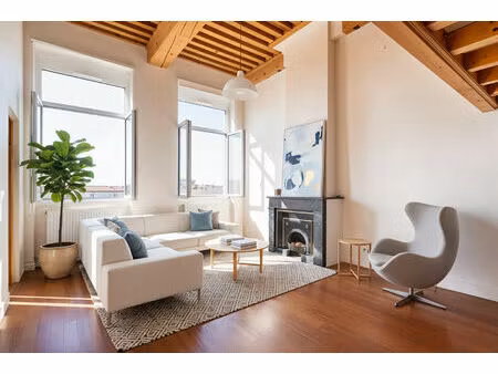 t3 - 70m2 - coeur croix rousse