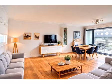 appartement paris 4 pièces 93 m2 avec balcon