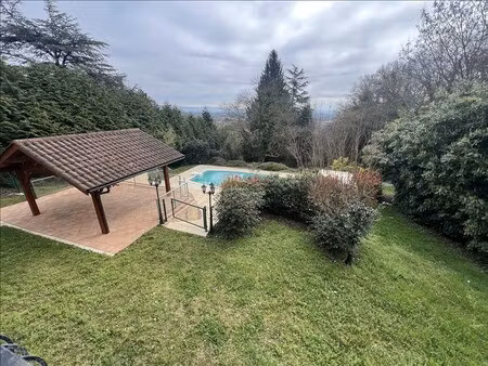 maison - 224 86 m2 - 6 pièces - meublé