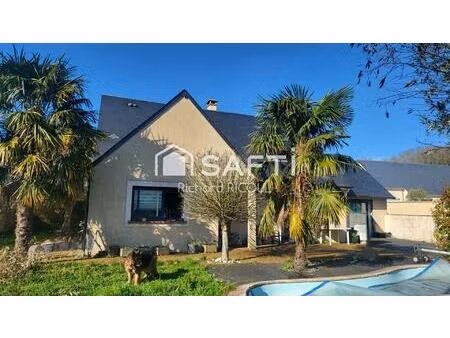 140m²  4 ch  1 suite au rdc. studio 25m². centre ville à pied