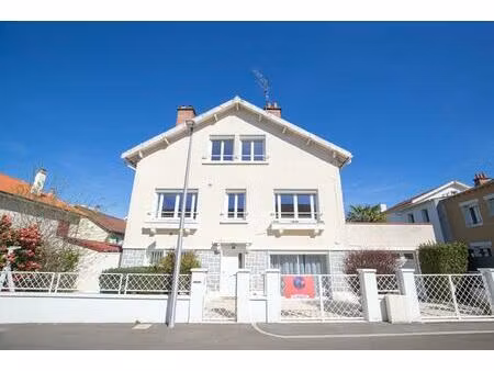 maison 6 pièce(s) 156 m2 limoges beaublanc