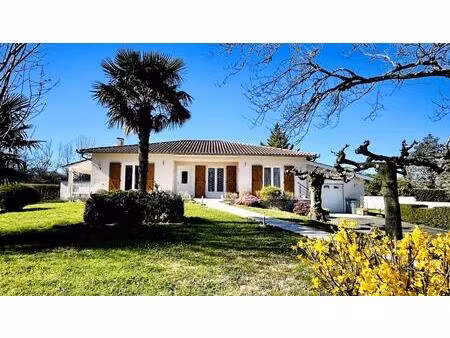 maison plain pied  monesties 4 pièce(s) 130 m2